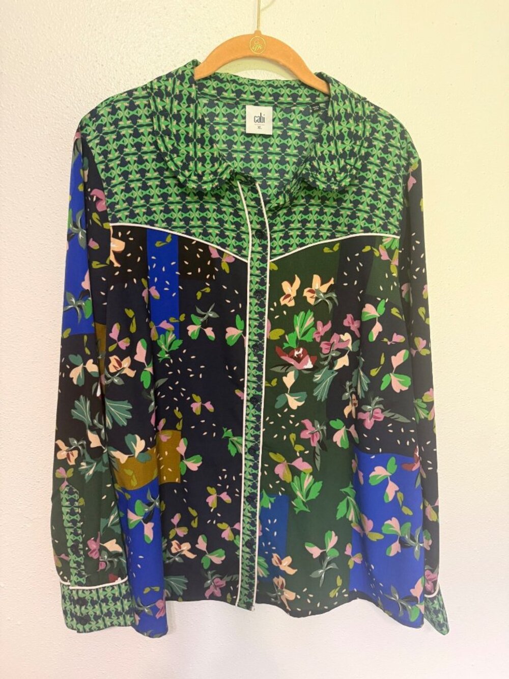 Cabi Blouse Multi color Floral and Geometric Cowgirl Colorful Womans XL